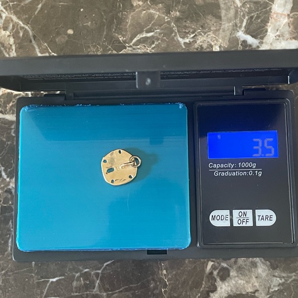 14K Yellow Gold Starfish Pendant/ 3.5 Grams - Picture 7 of 7